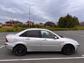 2004 Ford Focus I Рестайлинг, серебристый, 430000 рублей, вид 4