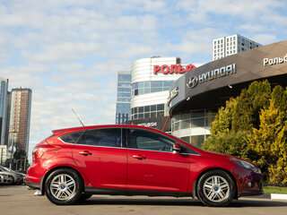 2012 Ford Focus III, красный, 728000 рублей, вид 3