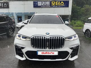 2022 BMW X7 40d I (G07), белый, 10300000 рублей, вид 2
