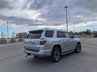 2019 Toyota 4Runner V Рестайлинг, серебристый, 4100000 рублей, вид 5