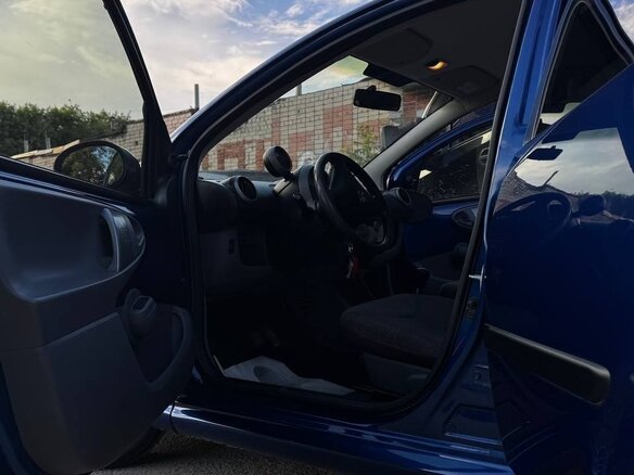 2008 Peugeot 107 I, синий, 385000 рублей - вид 10