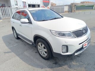 2014 Kia Sorento II Рестайлинг, белый, 2100000 рублей, вид 2