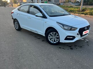 2018 Hyundai Solaris II, белый, 790000 рублей, вид 3