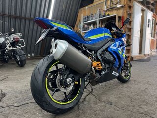 2017 Suzuki GSX-R 1000, синий, 1590000 рублей, вид 5