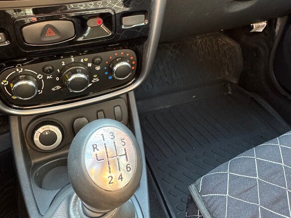 2013 Renault Duster I, чёрный, 920000 рублей - вид 18