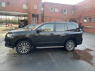 2021 Toyota Land Cruiser Prado 150 Series Рестайлинг 3, чёрный, 7500000 рублей, вид 5