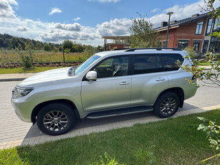 2019 Toyota Land Cruiser Prado 150 Series Рестайлинг 2, серебристый, 4500000 рублей, вид 4