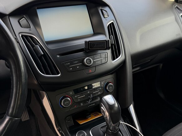 2015 Ford Focus III Рестайлинг, синий - вид 14