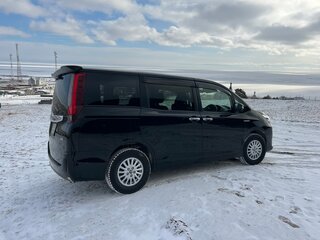 2014 Toyota Noah III (R80), чёрный, 1375000 рублей, вид 3