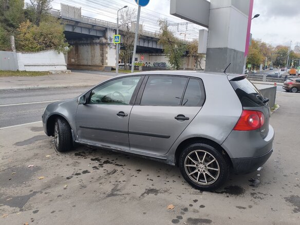 2005 Volkswagen Golf V, серый - вид 4