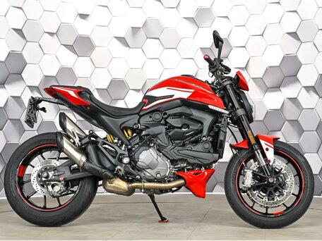 2023 Ducati Monster 937, красный, 899000 рублей, вид 3