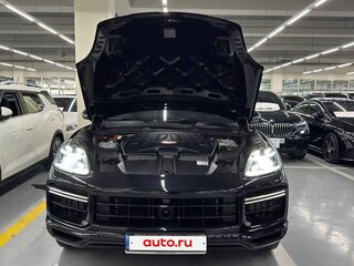 2021 Porsche Cayenne Turbo III, чёрный, 7990000 рублей, вид 4