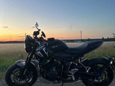 2022 Triumph Trident 660, чёрный, 870000 рублей, вид 1