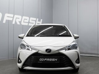 2019 Toyota Vitz III (XP130) Рестайлинг 2, белый, 945000 рублей, вид 3