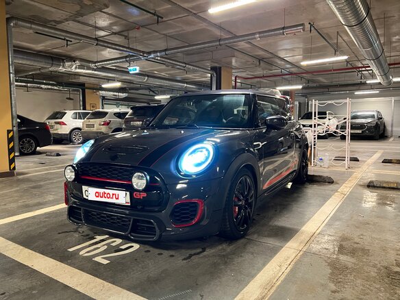 2021 Mini Hatch JCW III (F55/F56) Рестайлинг, серый, 3275000 рублей