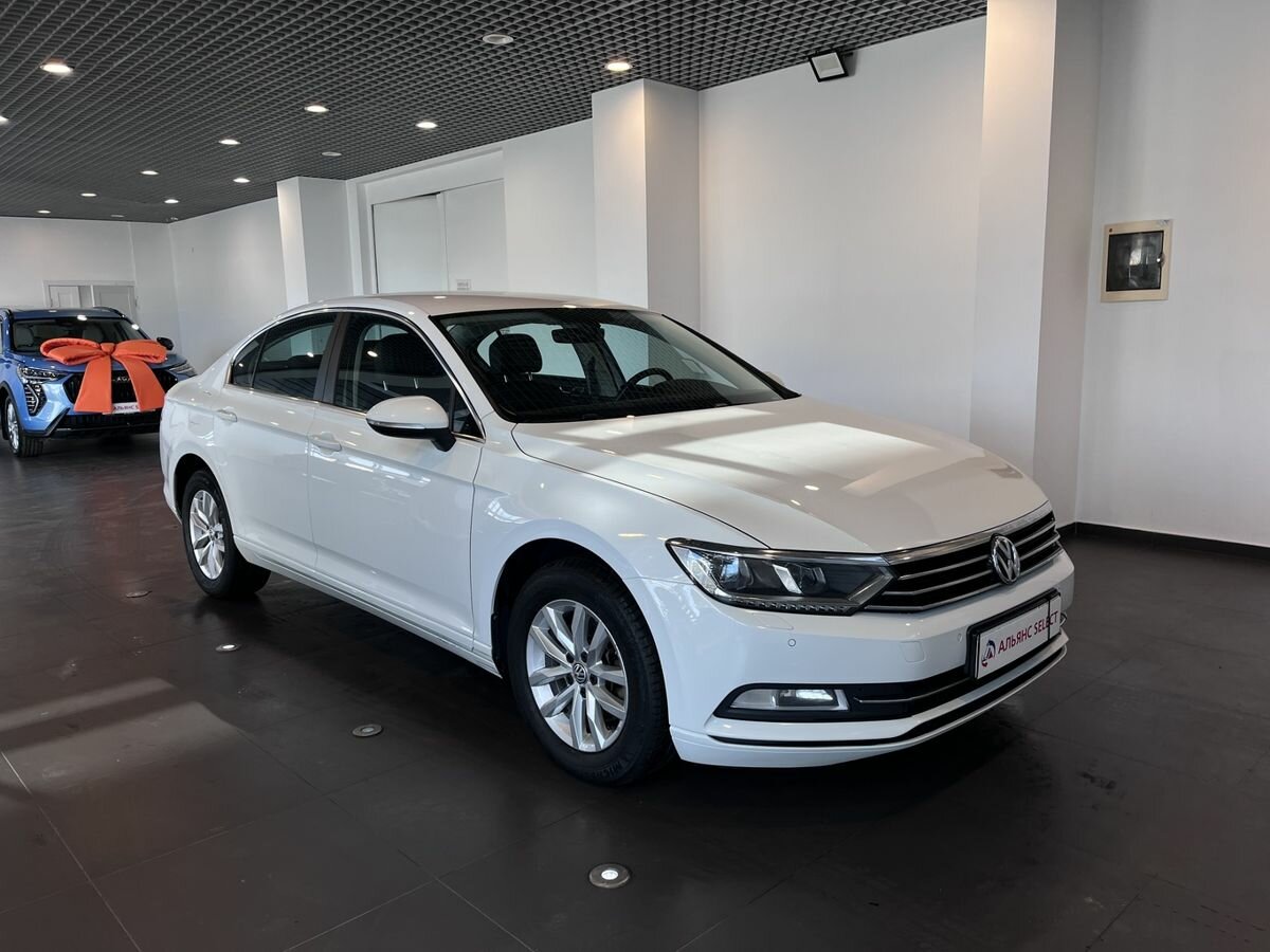 Открыть фотографии: Volkswagen Passat B8