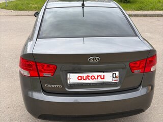 2012 Kia Cerato 6-speed II, серый, 800000 рублей, вид 3