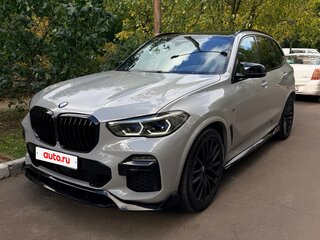 2019 BMW X5 40i IV (G05/G18), белый, 7900000 рублей, вид 3