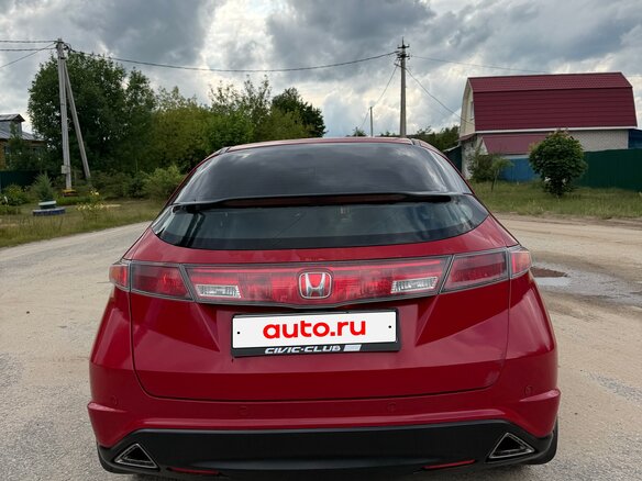 2008 Honda Civic VIII, красный - вид 3
