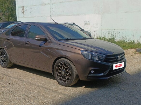 2017 Lada (ВАЗ) Vesta I, коричневый, 965000 рублей - вид 2