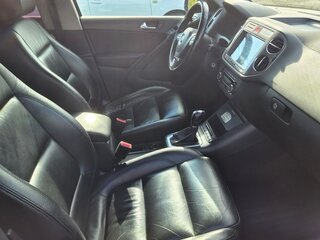 2011 Volkswagen Tiguan I, чёрный, 1010000 рублей, вид 5