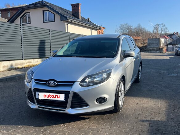2012 Ford Focus III, серебристый, 650000 рублей