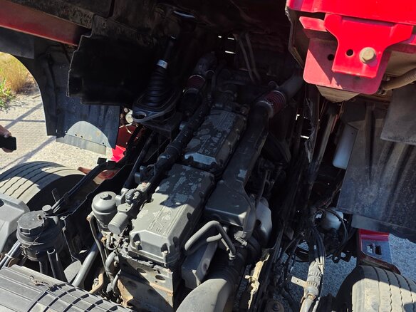 2003 DAF CF-series, красный, 1300000 рублей - вид 15