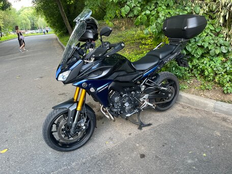 2017 Yamaha MT-09 Tracer (FJ-09), серый, 830000 рублей, вид 1