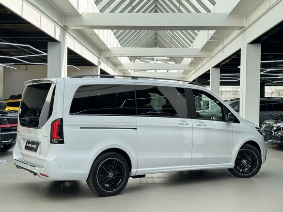 2026 Mercedes-Benz V-Класс Long 300 d длинный III (W447) Рестайлинг 2, белый, 15170000 рублей - вид 7