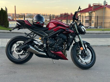 2024 Triumph Street Triple, красный, 1250000 рублей, вид 2