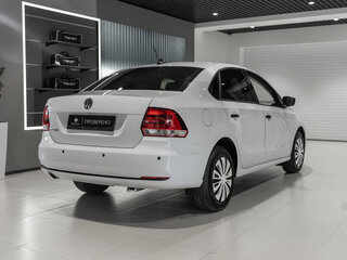2017 Volkswagen Polo V Рестайлинг, белый, 1140000 рублей, вид 5
