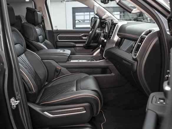 2026 Ram 1500 Crew Cab V Рестайлинг, серый, 11469084 рублей - вид 25