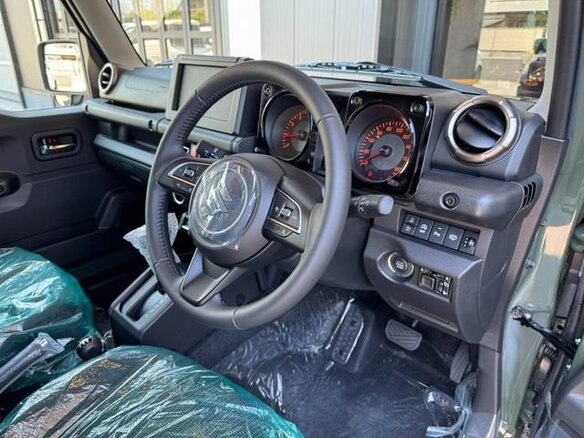 2026 Suzuki Jimny IV, зелёный - вид 10