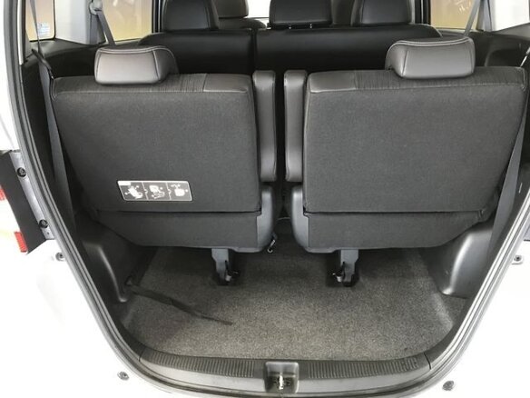 2014 Honda Freed I Рестайлинг 2, серебристый - вид 18