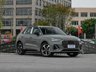 2026 Audi Q3 45 TFSI II (F3), серый, 5599900 рублей, вид 3
