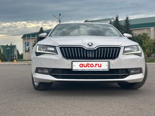 2016 Skoda Superb III, белый, 1550000 рублей, вид 2