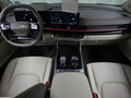 2023 Kia Carnival IV Рестайлинг, белый, 6020000 рублей - вид 9