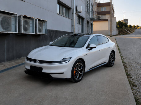 2026 Changan Qiyuan A06 28.39 kWh, белый, 3030000 рублей, вид 2