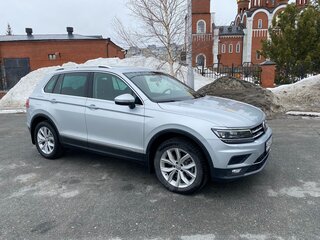 2019 Volkswagen Tiguan II, серебристый, 3050000 рублей, вид 5