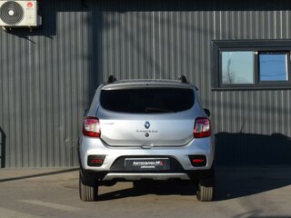 2015 Renault Sandero Stepway II, серый, 499999 рублей, вид 5