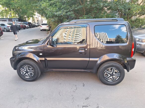 2015 Suzuki Jimny III Рестайлинг 2, коричневый, 1450000 рублей - вид 4