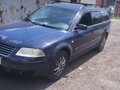 2001 Volkswagen Passat B5 Рестайлинг, синий, 370000 рублей