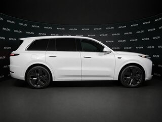 2026 Li Auto (Lixiang) L9 52.3 kWh I Рестайлинг, белый, 12218400 рублей, вид 4