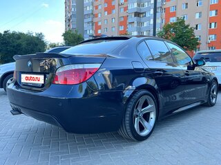 2009 BMW 5 серии 530d V (E60/E61) Рестайлинг, чёрный, 2000000 рублей, вид 4