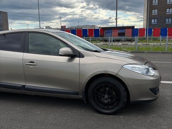 2011 Renault Fluence I, бежевый, 429000 рублей - вид 4