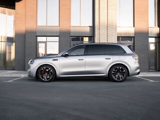 2025 Aito M8 53.4 kWh I, серебристый, 8000000 рублей, вид 4