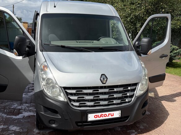 2013 Renault Master, серебристый, 1700000 рублей