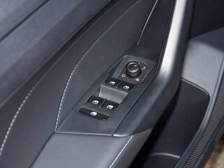 2026 Volkswagen Tharu XR, серый, 2105000 рублей, вид 4