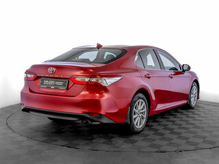 2021 Toyota Camry VIII (XV70) Рестайлинг, красный, 2530000 рублей, вид 5