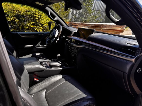 2020 Lexus LX 570 III Рестайлинг 2, чёрный, 8900000 рублей - вид 6